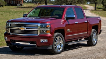 GM pickups get highest V8 power, fuel economy ratings