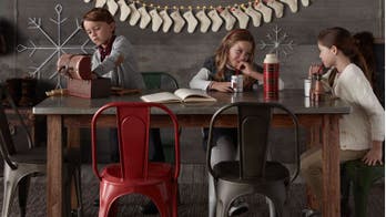 How to style and create gorgeous holiday cards