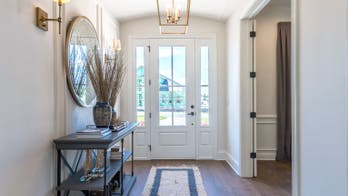 8 tricks to speed-clean your house before unexpected guests arrive