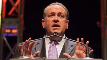 91���� weighing decision on keeping Mike Huckabee