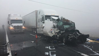 Arizona highway clouded by smoke, causing numerous accidents