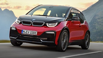 2018 BMW i3 debuts with sporty i3s variant
