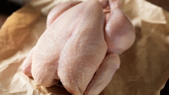 Tips to safely prepare your Thanksgiving turkey