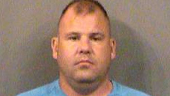 ICE agent accused of sending police info, sexts to Kansas TV anchor