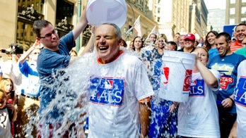 Ice bucket that sparked charity blitz comes to Smithsonian