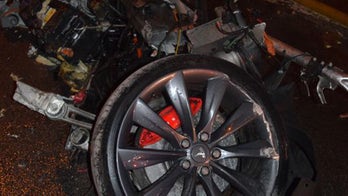 Tesla says it's unlikely Autopilot used in Indiana crash