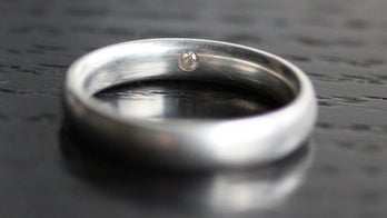 Gene gems: Ultrapersonalized jewelry encapsulates your DNA