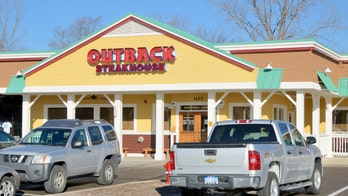 Uniformed officer asked to leave 'gun-free' Outback Steakhouse because of service weapon