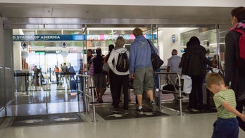 US Customs officer allegedly detained mother, daughter for having different last names