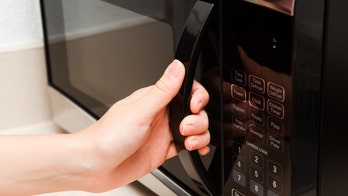 5 foods you should never reheat in a microwave