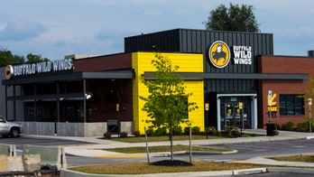 Michigan Buffalo Wild Wings manager fired for choking drunk man in restaurant
