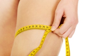 Curvy swimsuit model cyberbullied over revealing Instagram photo