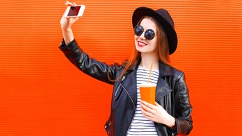 Plus-size model reveals secrets behind Instagram photos