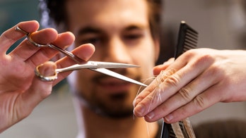 Hair stylist's massive 'transformation' scissors are charming the internet