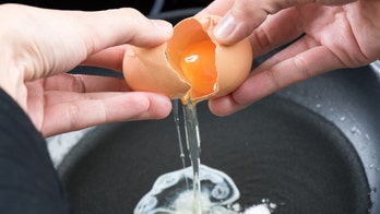 10 insanely awesome incredible edible egg hacks