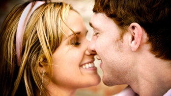Top 10 places to kiss in the U.S.