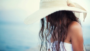 How to protect your hair from sun, chlorine and salt water