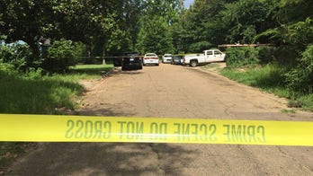Headless body, severed head found in Mississippi; police eye link