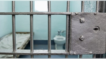 Drug charges dropped after suspect refuses to poop for 47 days in custody