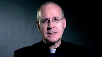 Pro-gay US priest hit over defense of LGBTQ Catholics in latest book