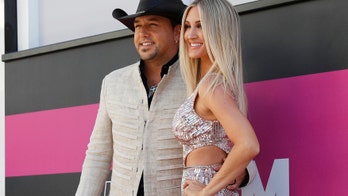 Jason Aldean and wife reveal the sex of baby No. 2