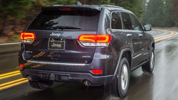 US probes complaints that Jeep SUVs brake for no reason