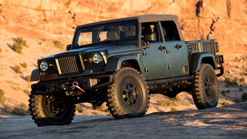 Insider says convertible Jeep Scrambler pickup is coming in 2019