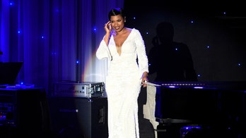 Jennifer Hudson, Neil Diamond, Mary J. Blige shine at pre-Grammy gala