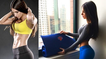Fitness starlet Jen Selter teaches Barbara Walters how to take a 'butt selfie'