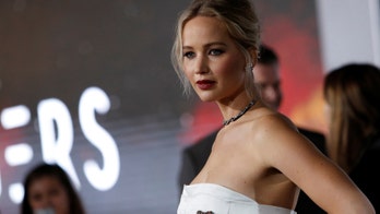 Jennifer Lawrence makes Christmas visit to Kentucky children's hospital