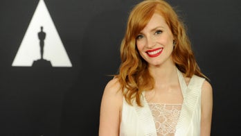 Starry crowd celebrate honorary Academy Awards