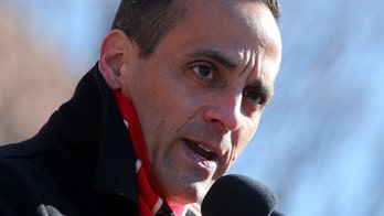 Twitter responds to Massachusetts mayor boycotting Sam Adams beer because brewery's co-founder thanked Trump