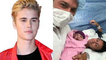 Justin Bieber's dad welcomes baby girl
