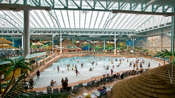 Air duct at Kalahari Resort water park falls into pool, injures 5