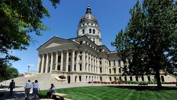 Kansas Senate votes to condemn porn as public health crisis
