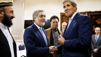Kerry has another meeting with rival Afghan presidential candidates