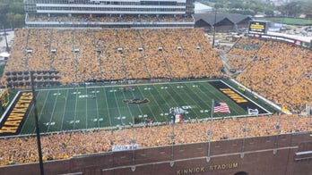 Hawkeye fan wave brings joy to 4-year-old patient, family
