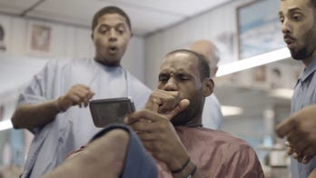 LeBron James tweets Samsung phone fail, then deletes it