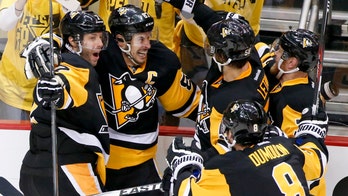 Crosby's overtime winner lifts Penguins past Lightning, evens Eastern final