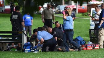 Lightning strike injures 5 people, 3 critically in New York