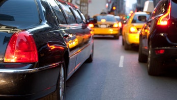 After deadly NY wreck, grand jury questions limo safety