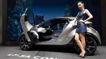 Lexus LF-SA city car concept is small and sporty