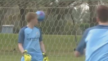 Watch Kevin de Bruyne get hilariously smacked in the face on a rabona