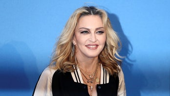 Madonna spends Thanksgiving with homeless LGBT youth