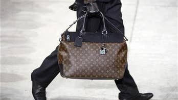 'Man Bag' Fad May Lead to Back Bother, Chiropractors Say