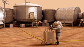 The Moon or Mars? NASA must pick 1 goal for astronauts, experts tell Congress