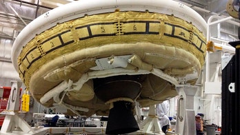 Mars 'flying saucer' splashes down after NASA test
