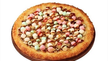 Would you eat Caramel and Marshmallow Pizza?