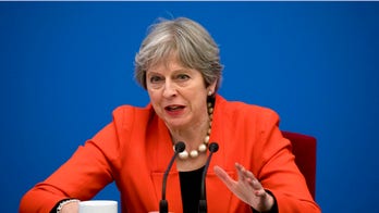 Lawmakers say UK should consider postponing Brexit