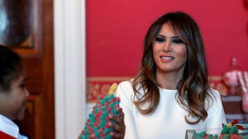 Melania Trump snaps festive Christmas selfie